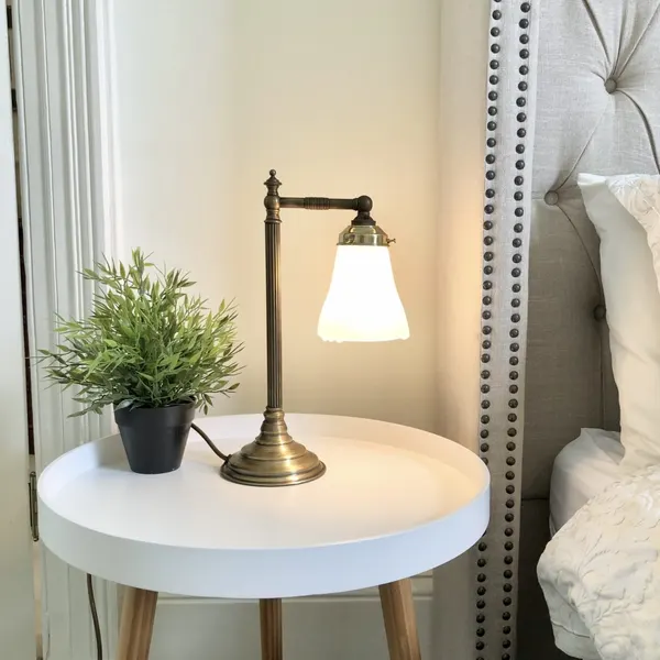 Briddgerton Brass & Glass Table Lamp – Warm Light, Timeless Style