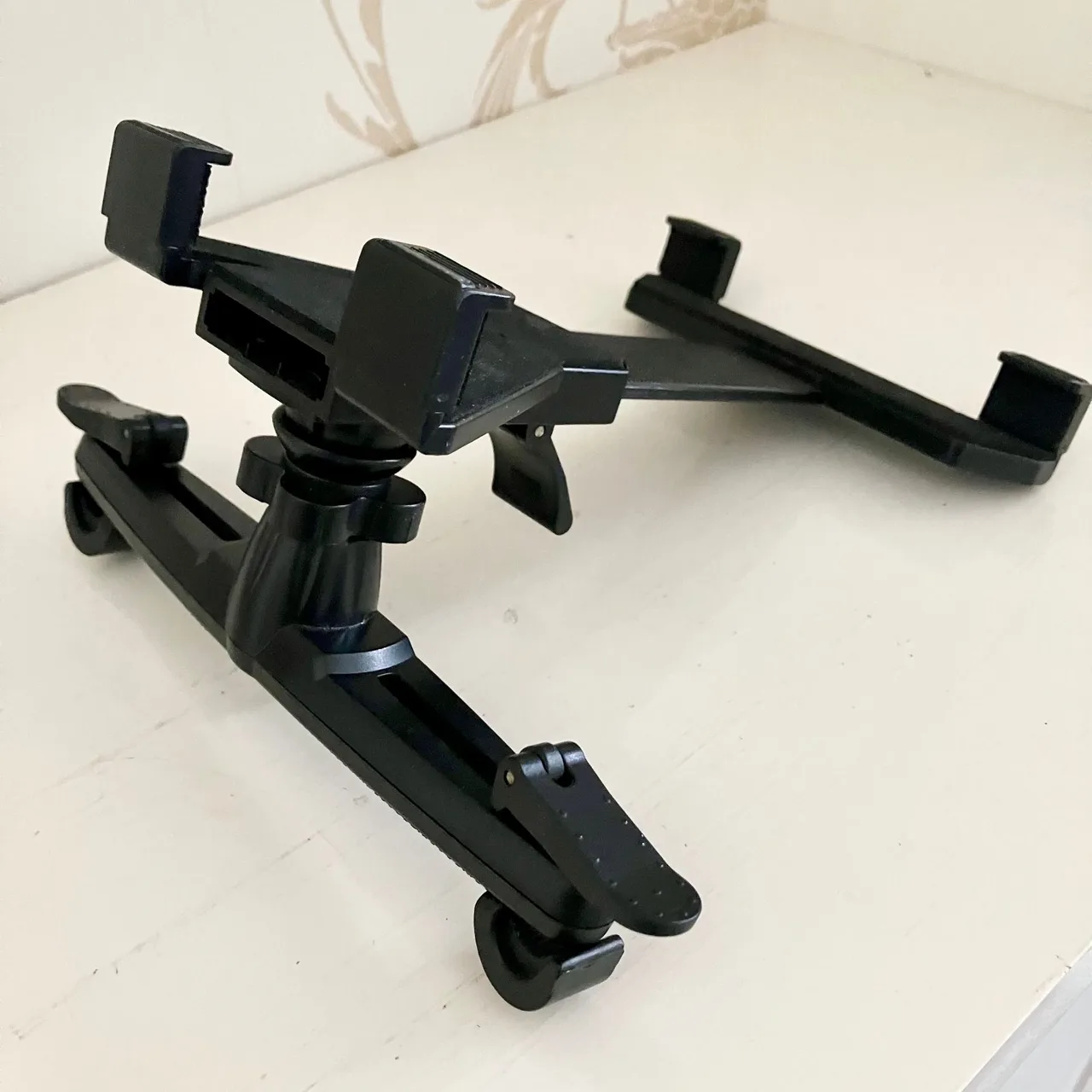 360 Degree Adjustable Rotating Headrest Car Seat Mount Holder for iPad Samsung — photo 4
