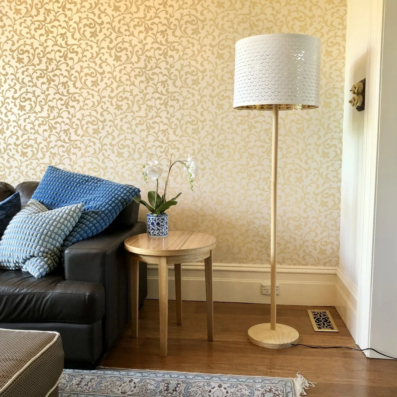 Scandinavian Timber Base Floor Lamp – White & Gold Shade, Modern Coast — photo 2