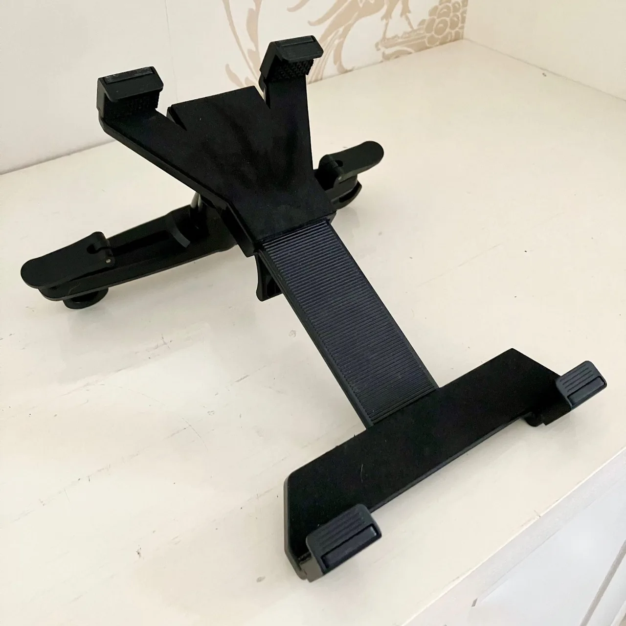 360 Degree Adjustable Rotating Headrest Car Seat Mount Holder for iPad Samsung — photo 3