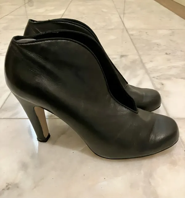 Wittner Black Ankle Boots Size 8