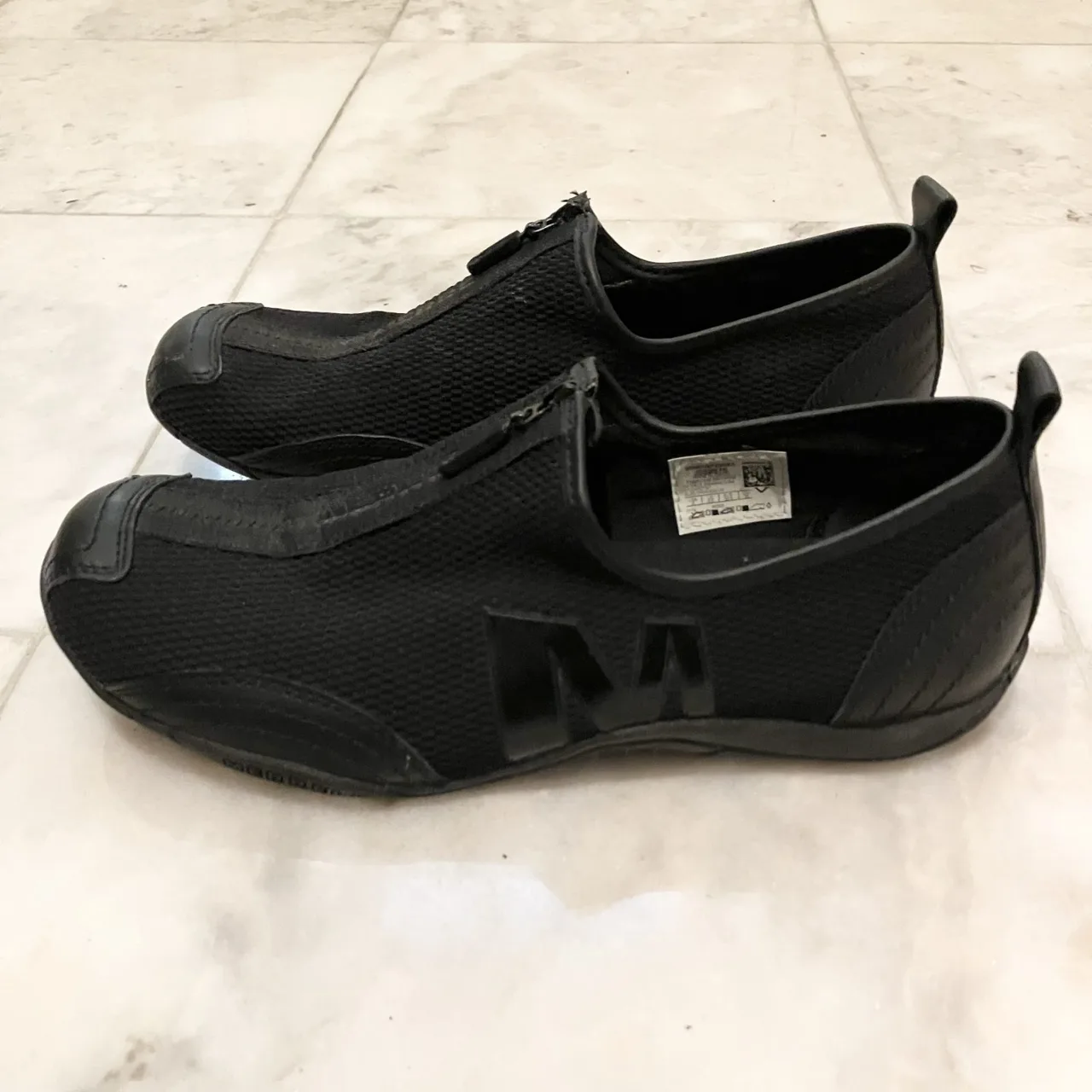 Gently Used Womens Black Merrell Barrado Runners — photo 4