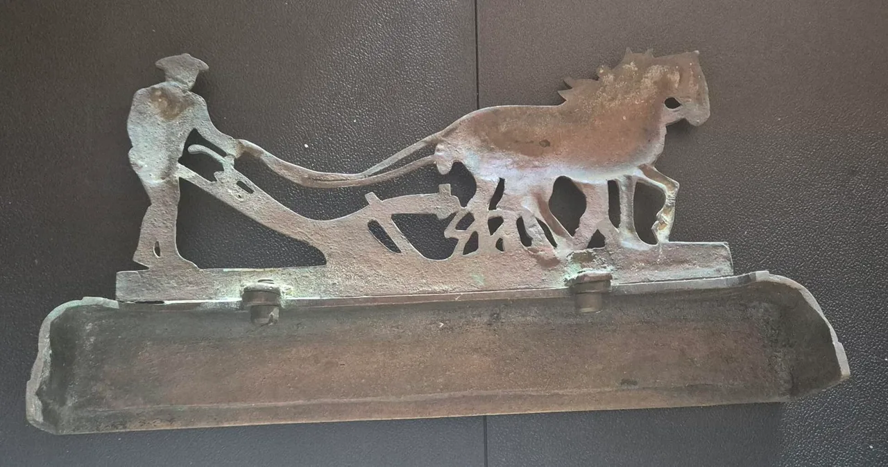 Horse drawn plow wall plaque — photo 2