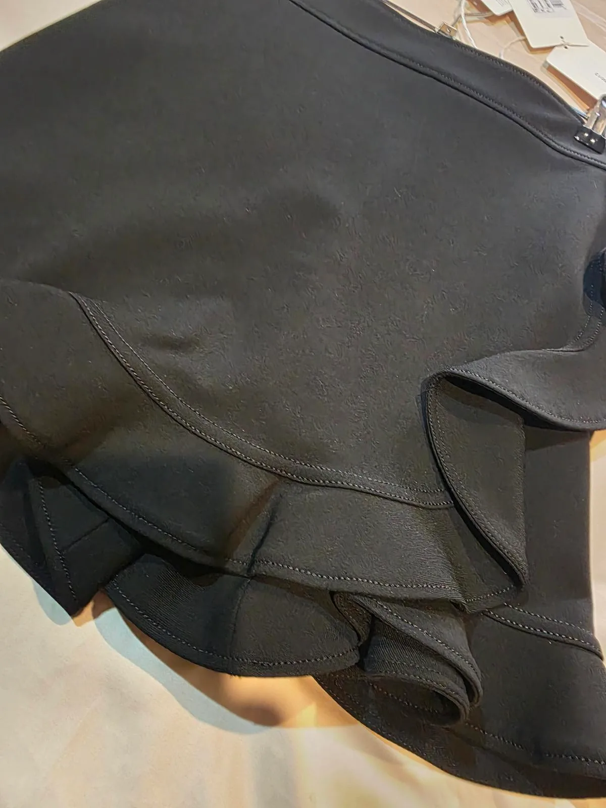 Valentino Black truffle Skirt/shorts – Size S – BNWT – photo 7