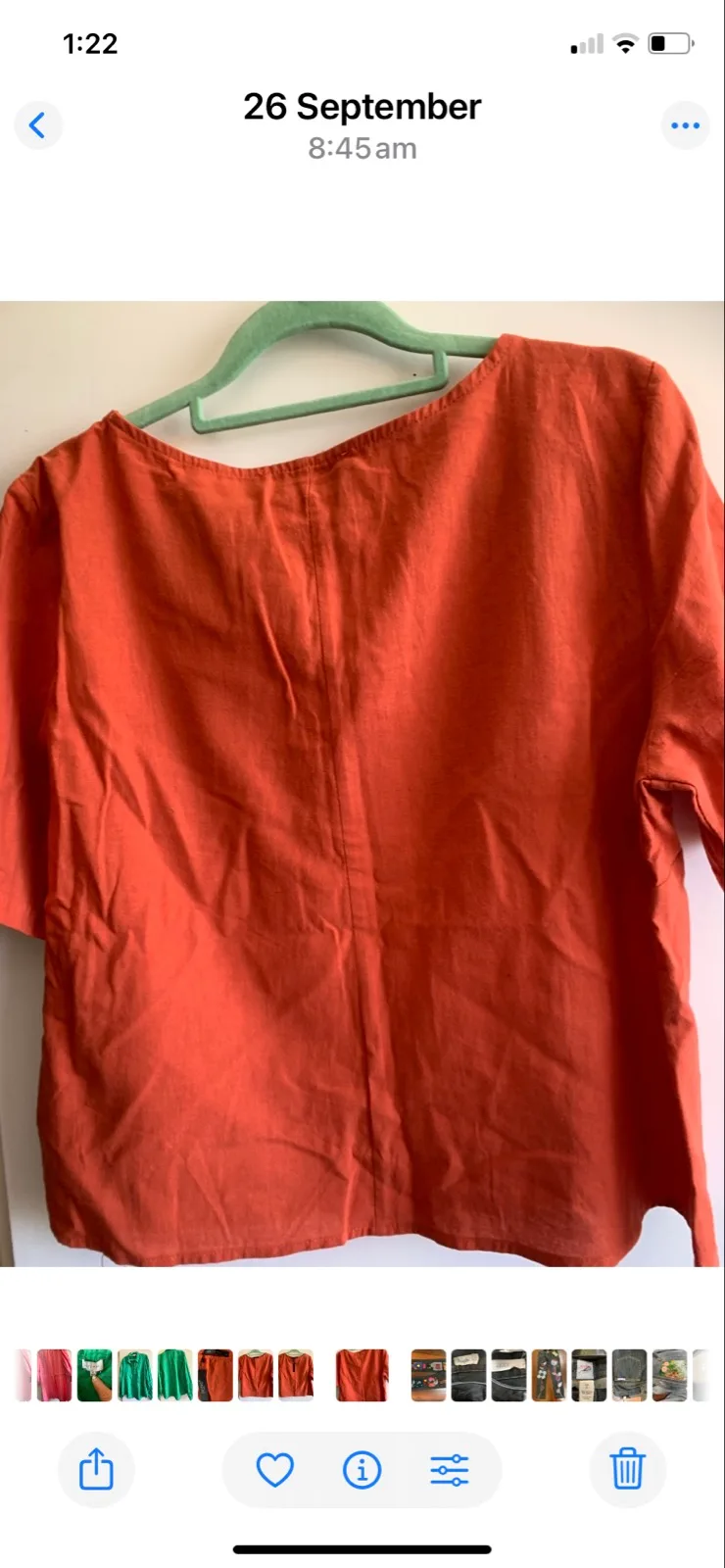 Top with tags – photo 2
