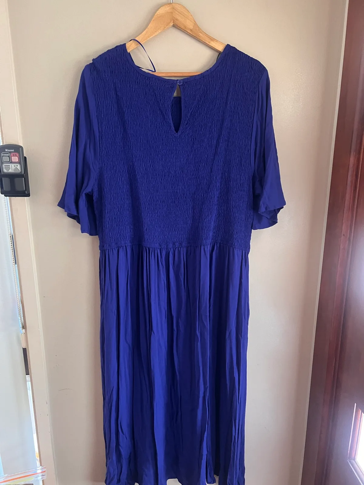 Autograph Size 22 Shirred Short Sleeve Dress — photo 2