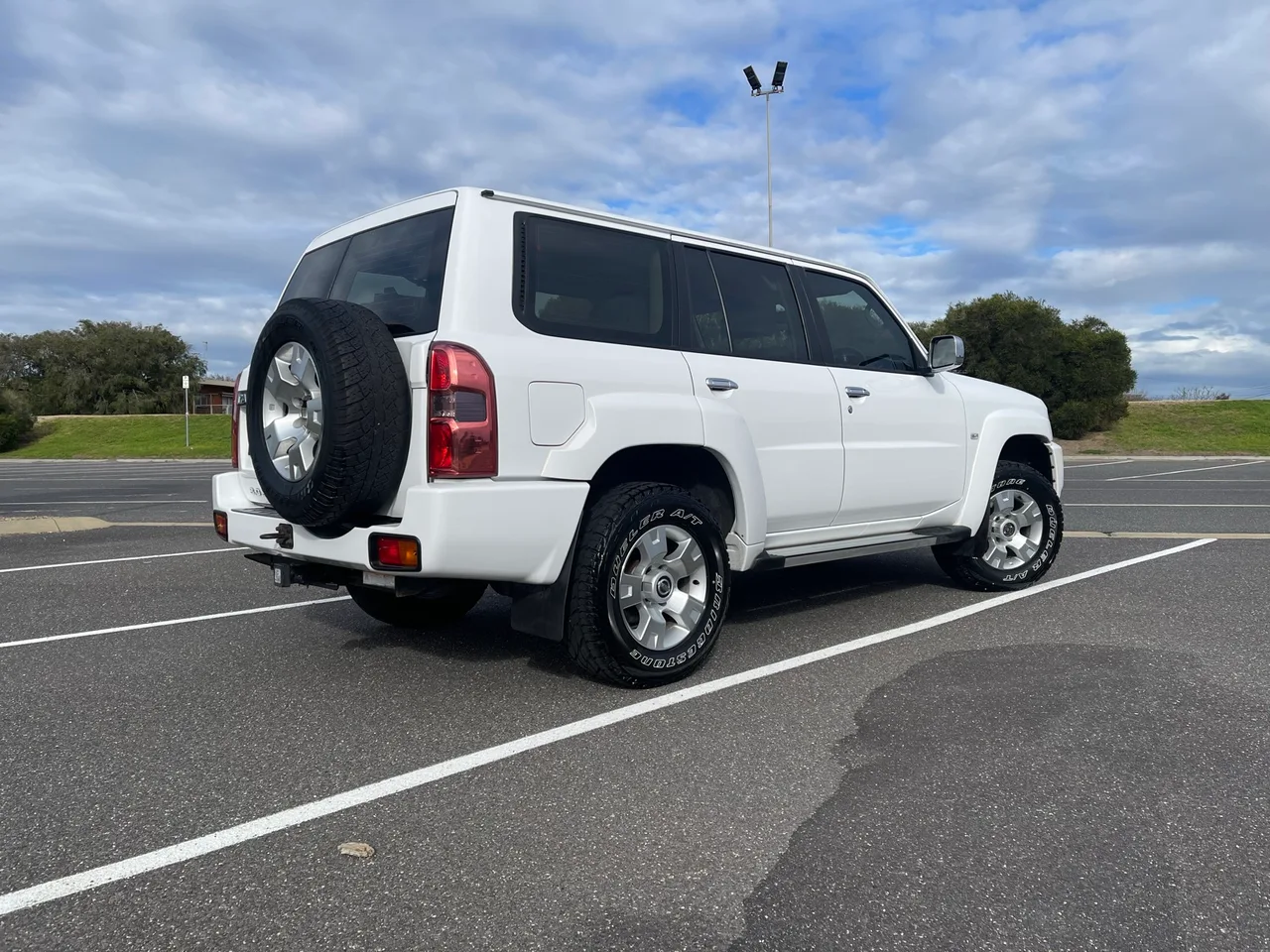 Nissan Patrol Y61 series 9 ST — photo 12