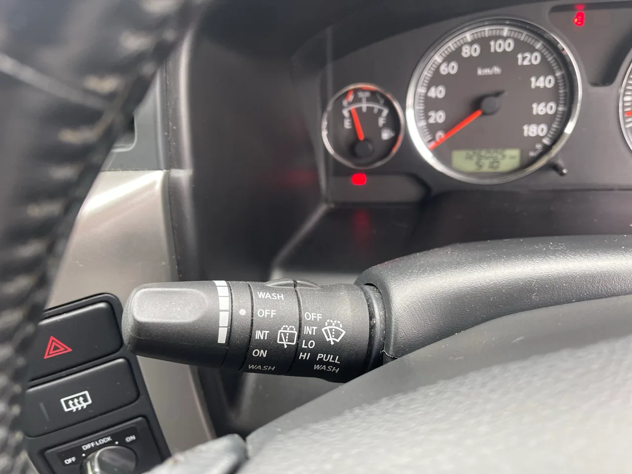 Nissan Patrol Y61 series 9 ST — photo 10
