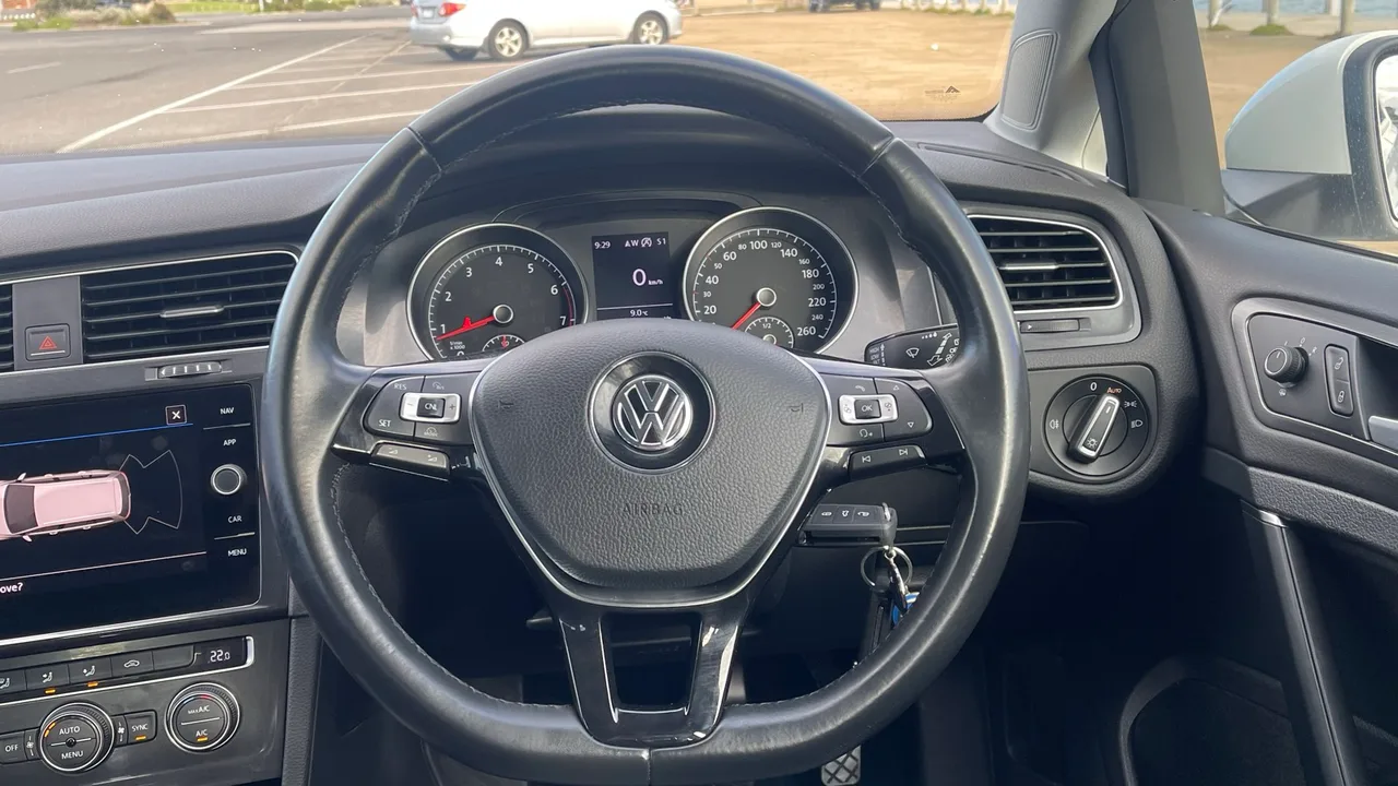 VW GOLF WAGON — photo 7