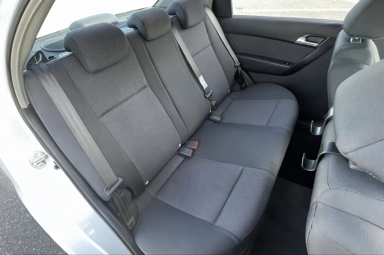 2011 HOLDEN BARINA TK Automatic Sedan — photo 3