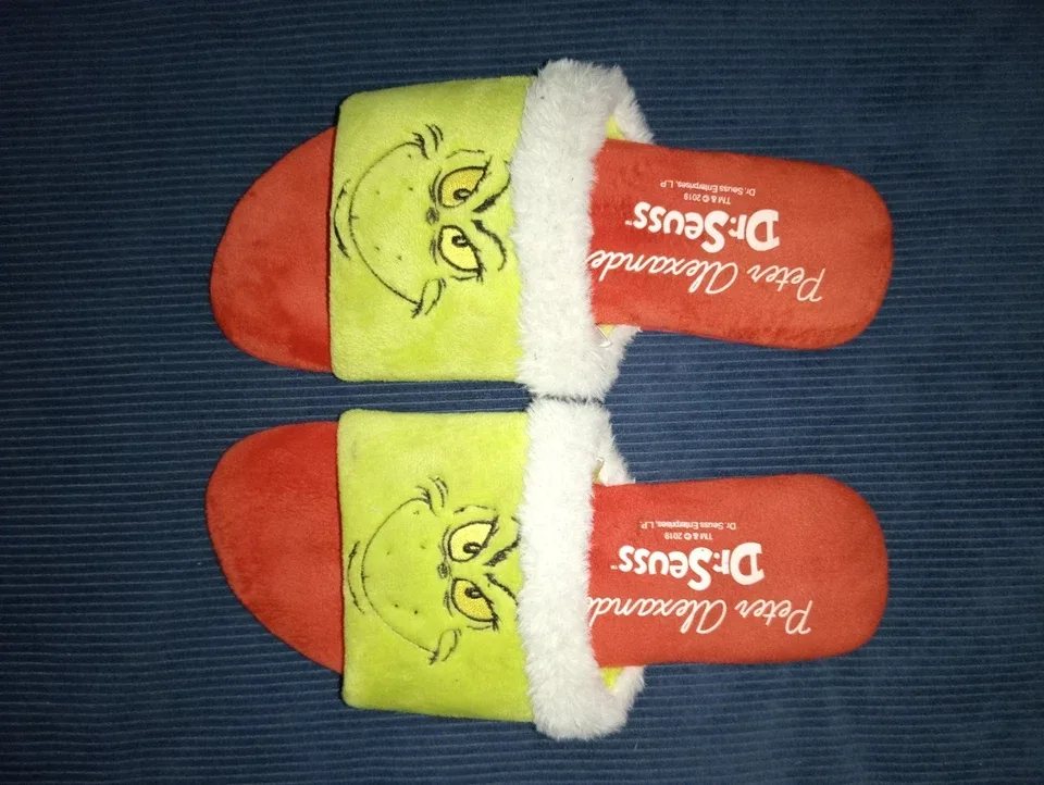 Peter Alexander The Grinch Slippers Fits Womans Size 7 — photo 3