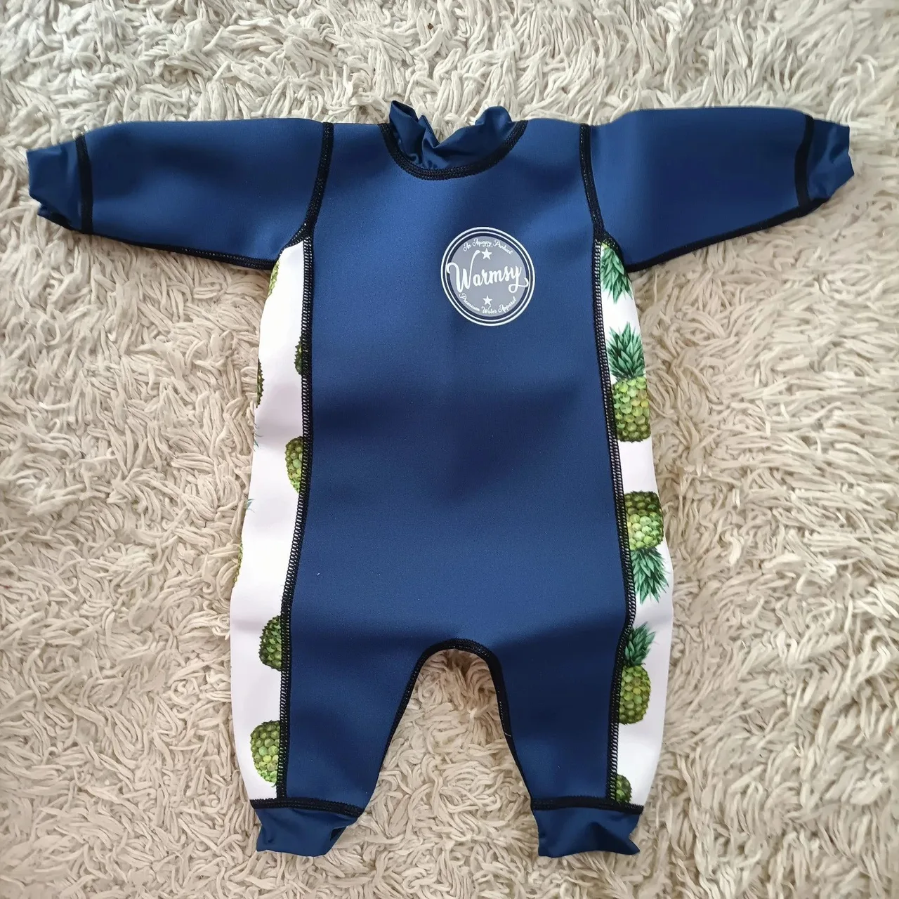 Aquajoy Warmsy reversible baby wetsuit blue/white Pineapple Print Size 0-3 Mths — photo 2