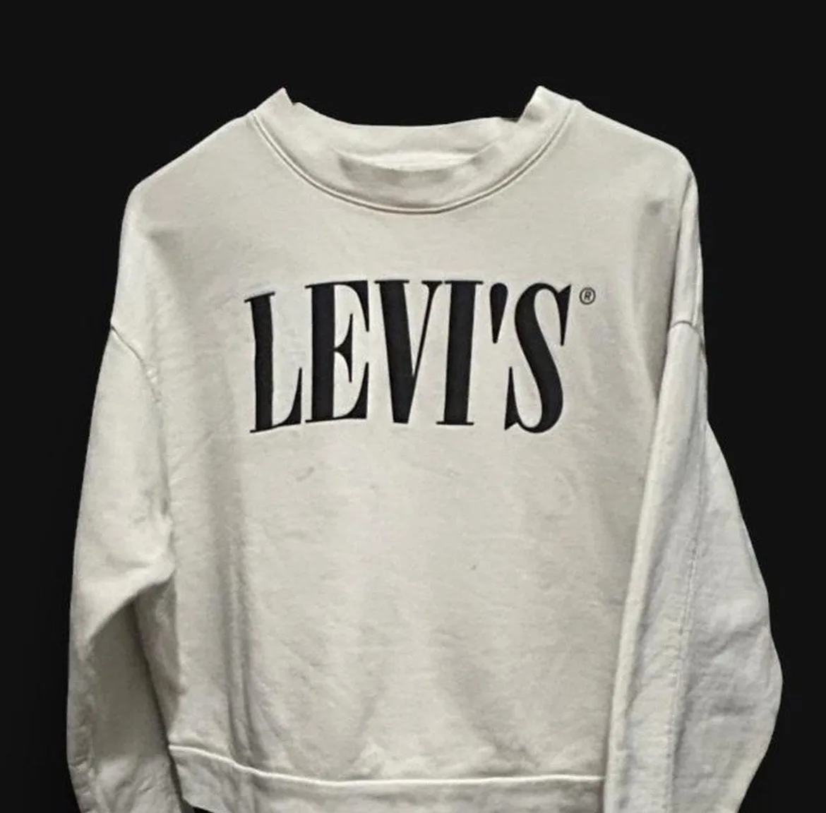 Levi's white cropped sweatshirt – photo 3