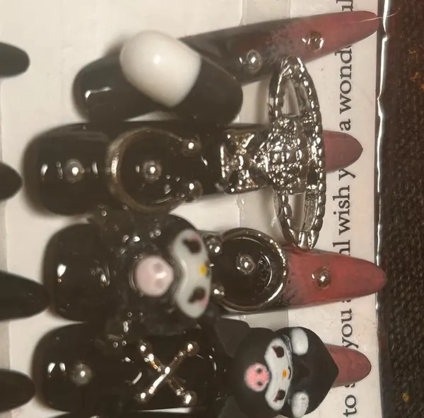 KUROMI GOTH MAXIMALIST PRESS-ON SET