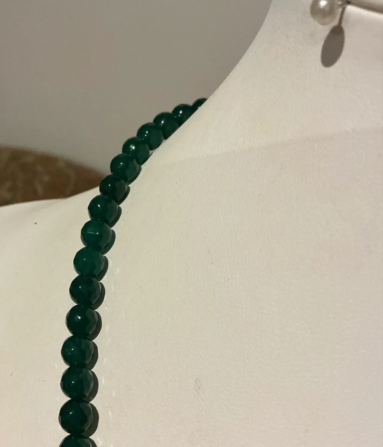 Elegant Emerald and Stainless Steel Necklace – photo 2