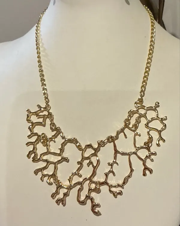 Elegant Gold Coral-Style Statement Necklace