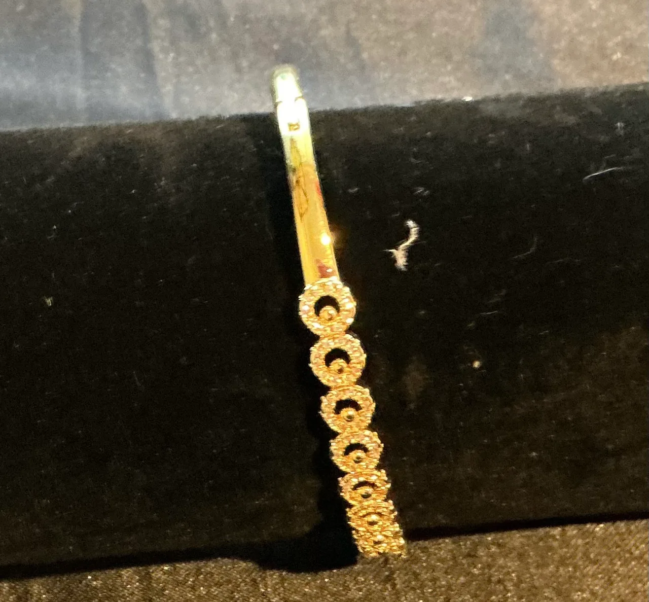 Gold tone stainless steel crystal hinged bangle bracelet — photo 3