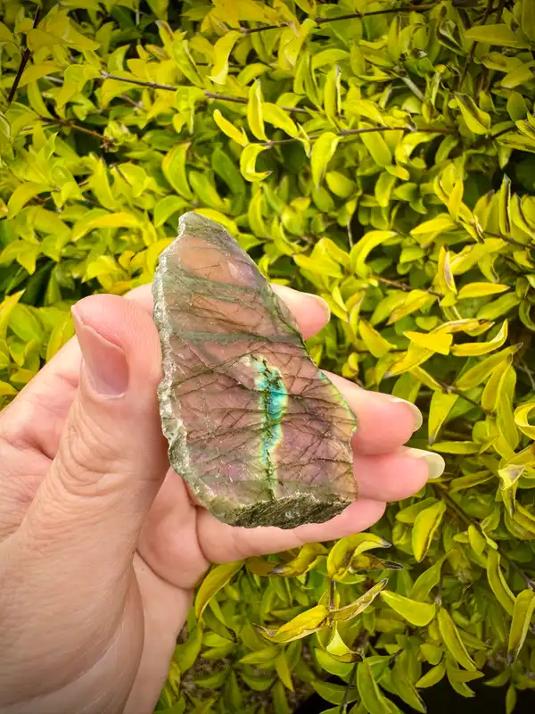 labradorite crystal rough