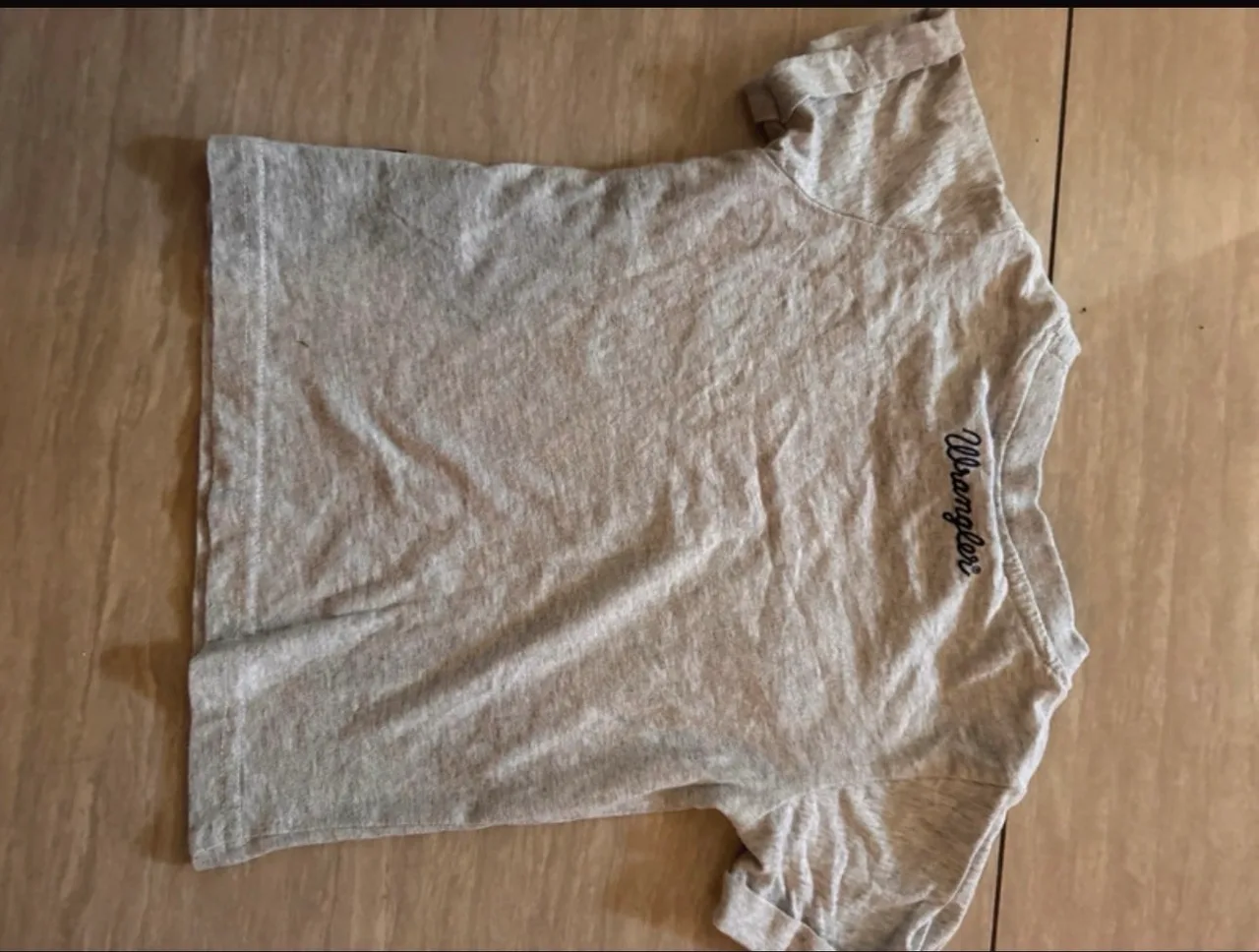 Wrangler Kids Premium T Shirt size 2 — photo 4