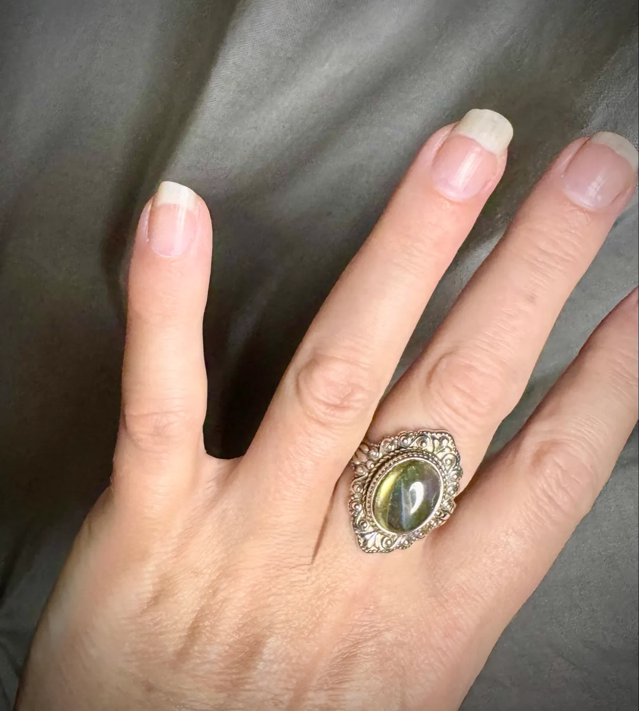 Labradorite Hand cast, cut stone Sterling silver ring — photo 4