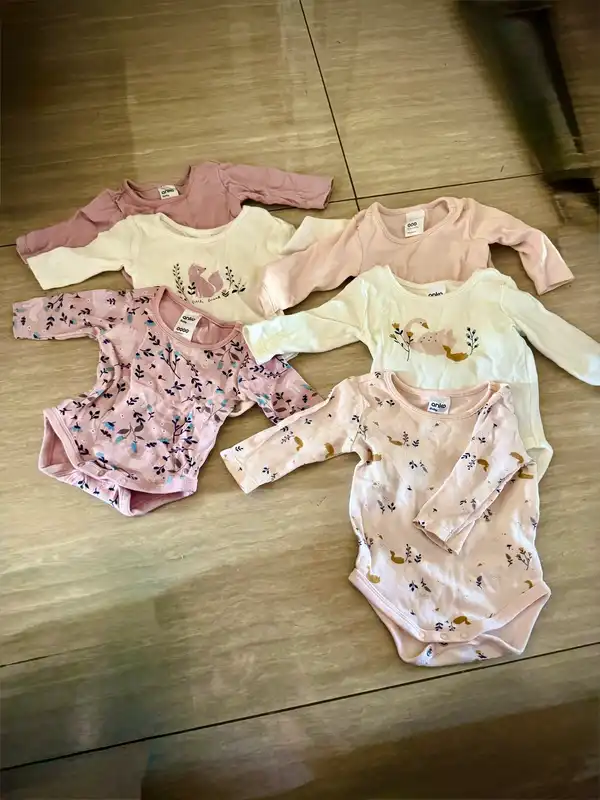 Baby newborn girls long sleeve body suit bundle x6