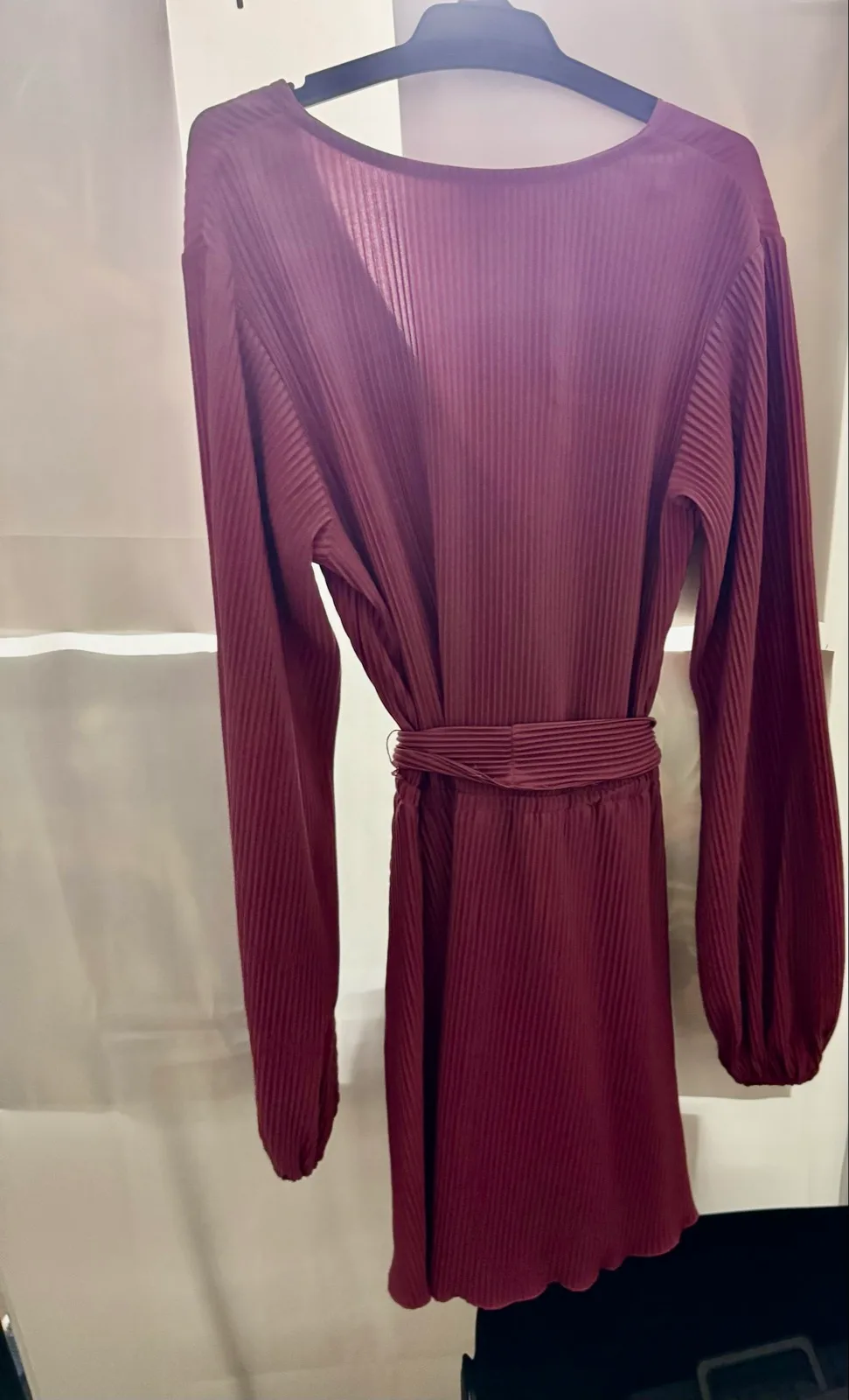 Dark Red tie waisted v neck dress – photo 7