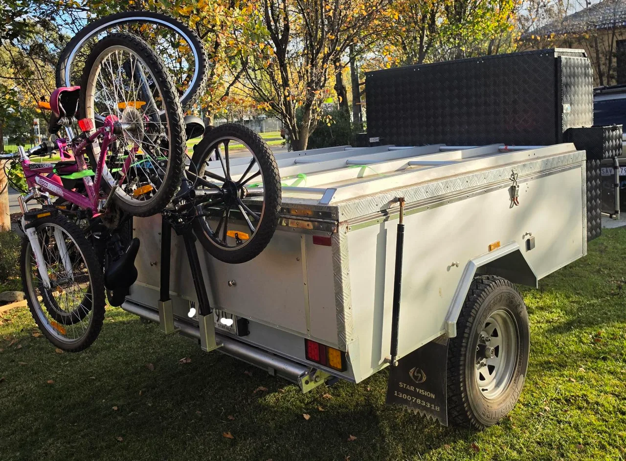 Camper trailer — photo 11