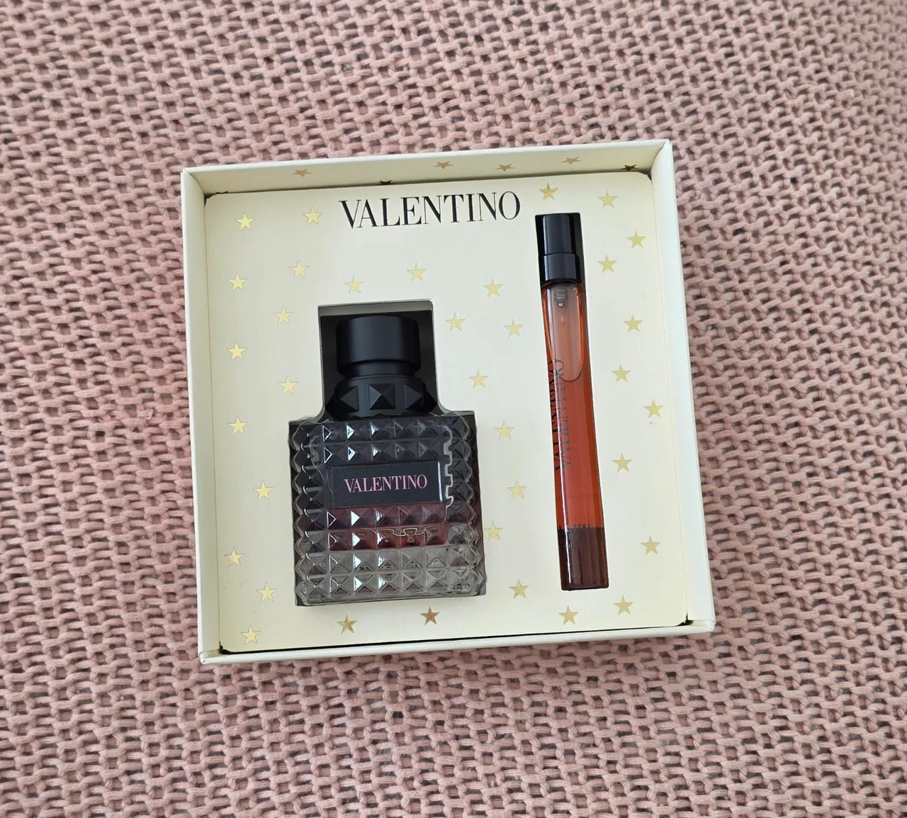 Brand new in box Valentino Donna born in Roma intense 50ml+10 mini — photo 2