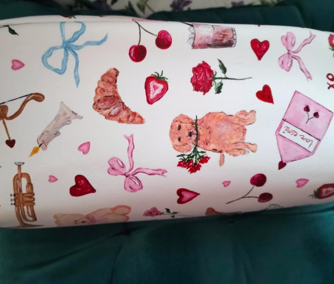 Esmi skincare/makeup bag – photo 2