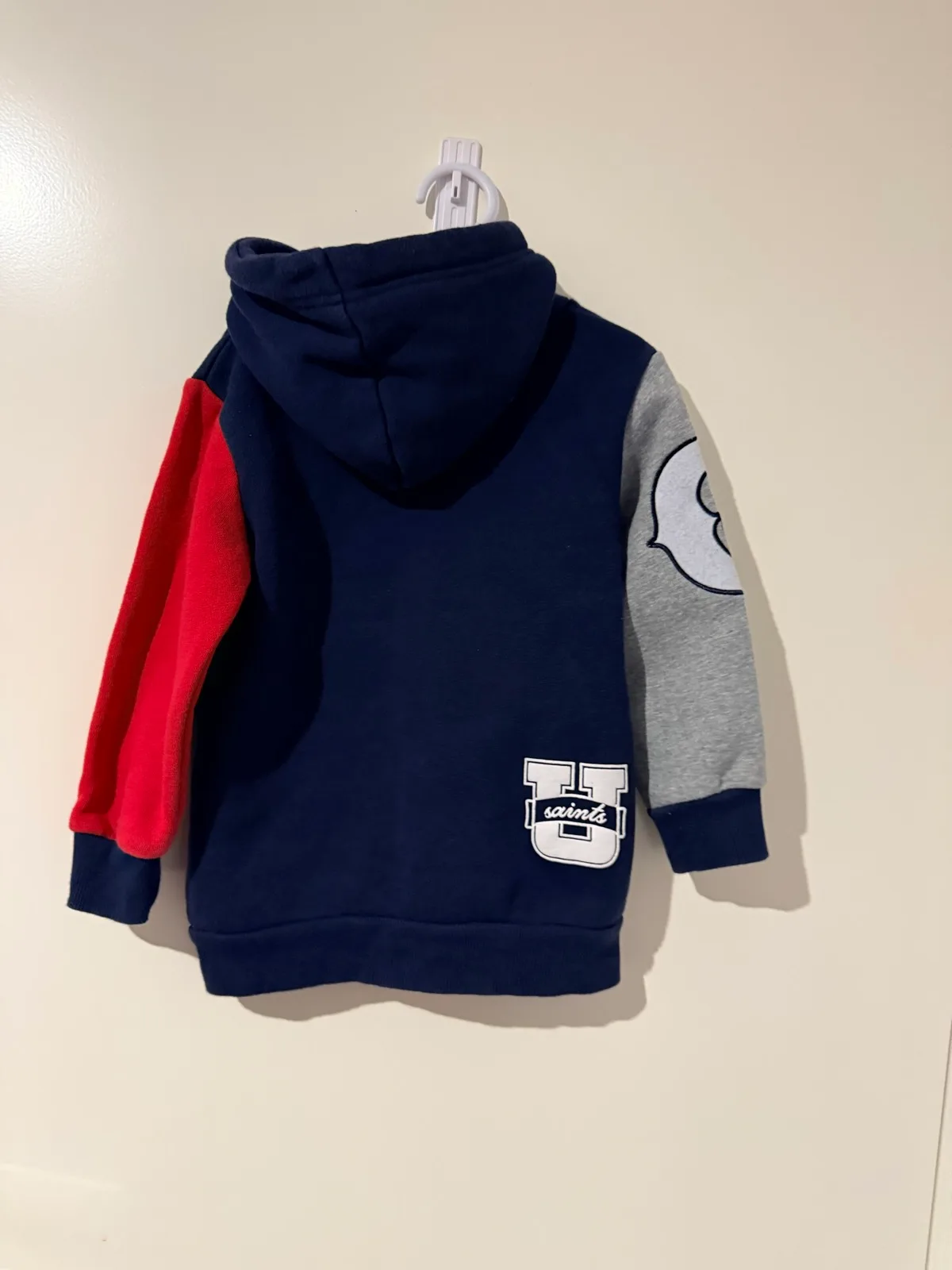 Goliath hoodie jumper size 4 — photo 2