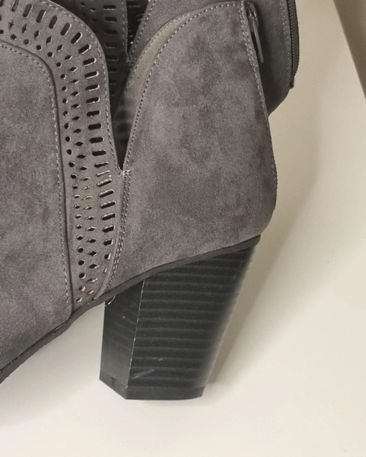 Charcoal grey cutout ankle boots – photo 4
