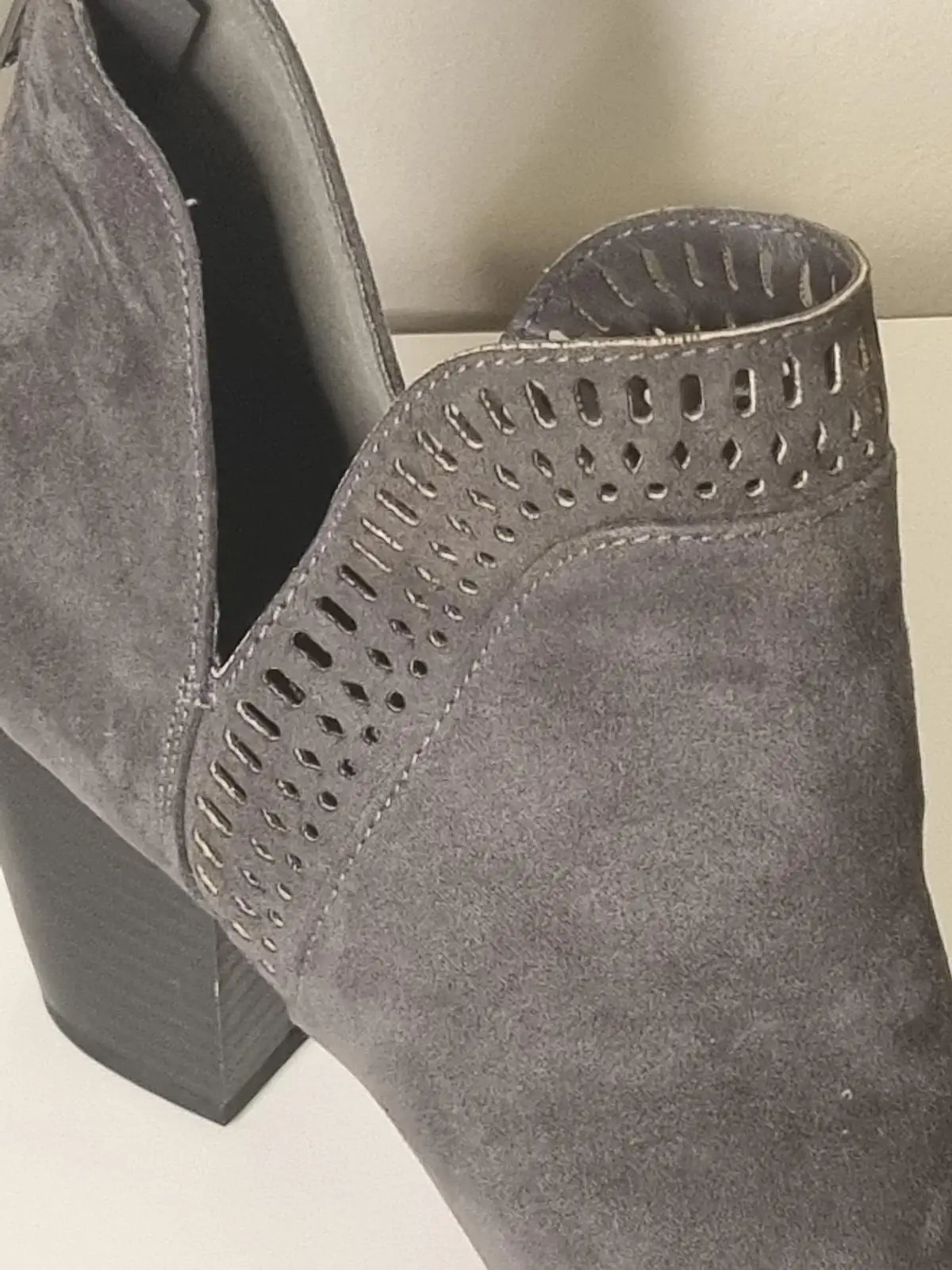 Charcoal grey cutout ankle boots – photo 2