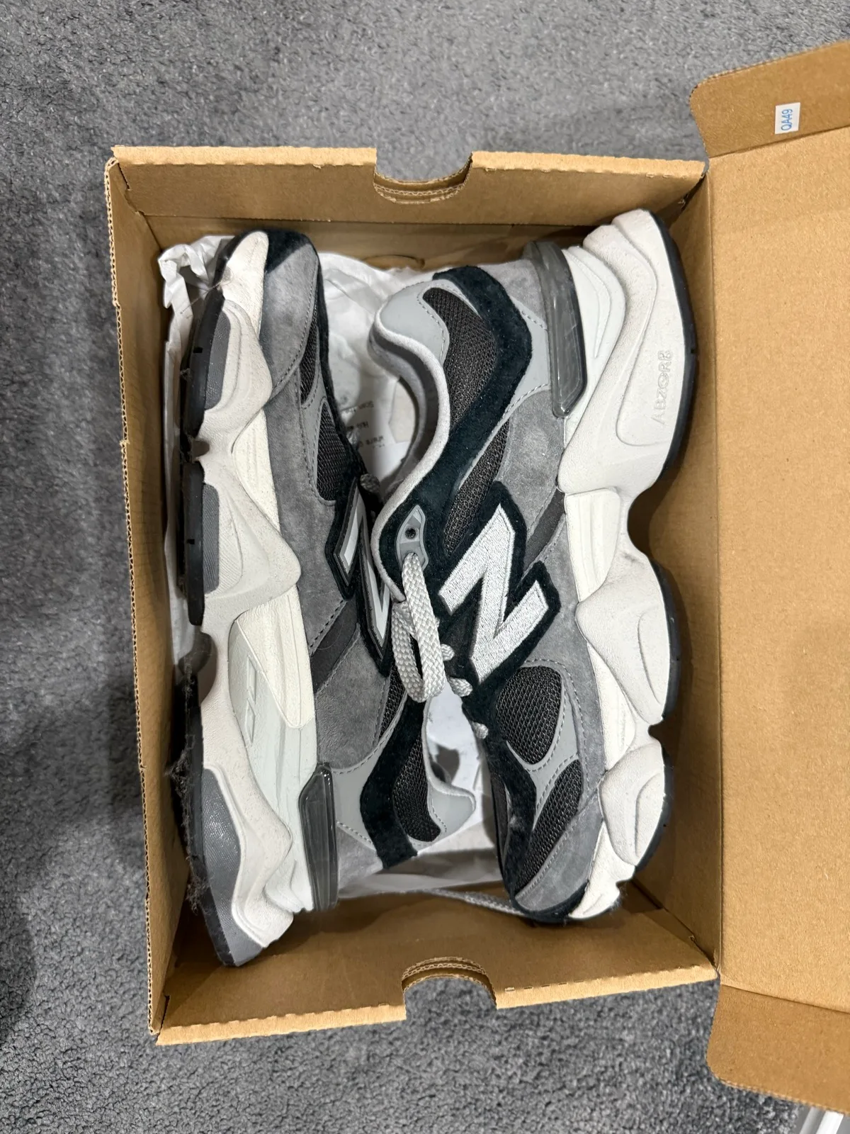 New Balance 9060 Black Grey Size 8 — photo 2
