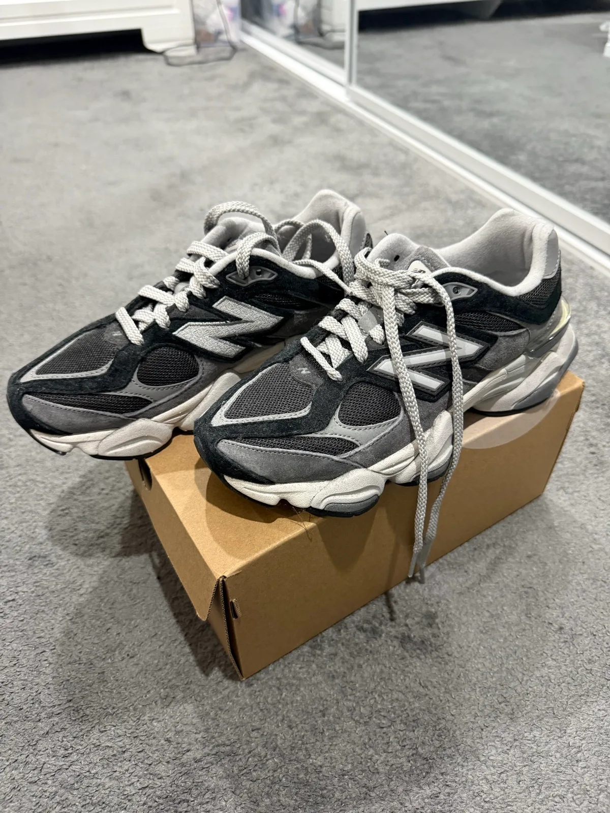 New Balance 9060 Black Grey Size 8 — photo 8