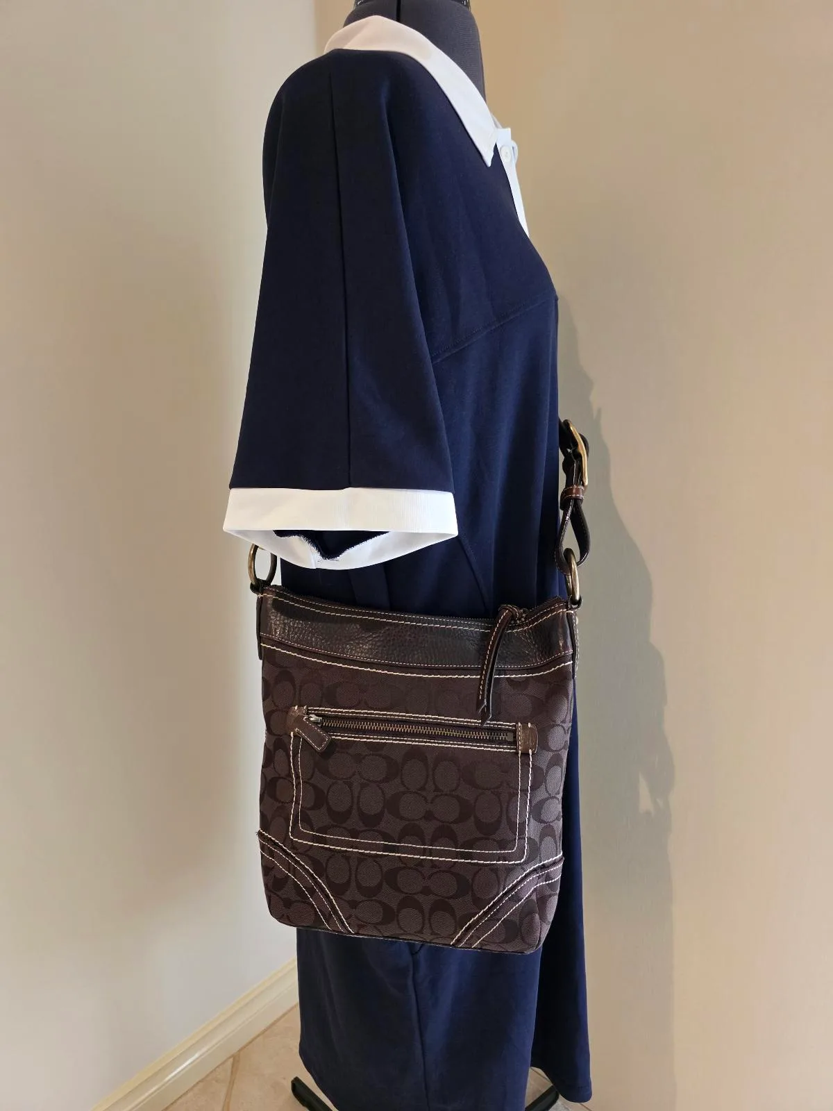 Vintage Coach Signature Legacy Convertible Bucket Duffel Crossbody – photo 2