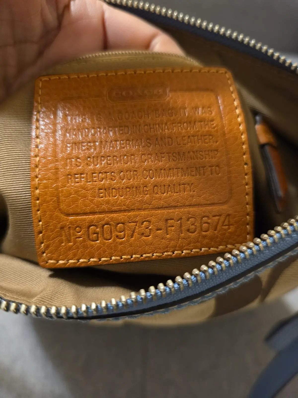 Vintage Y2K Coach Signature Stripe Crossbody Bag – photo 8