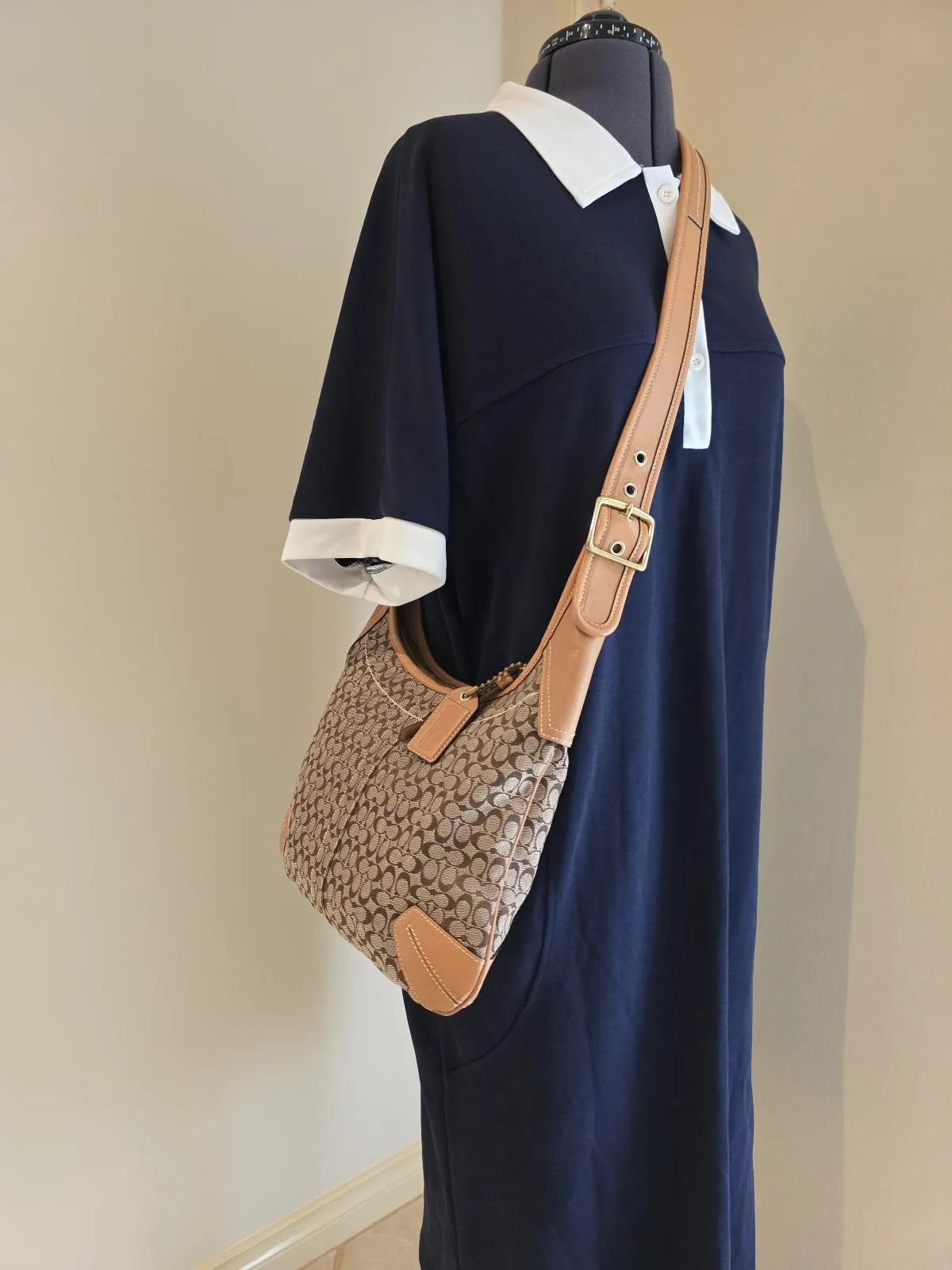 Vintage Coach Signature Canvas Hobo Shoulder Bag – photo 3