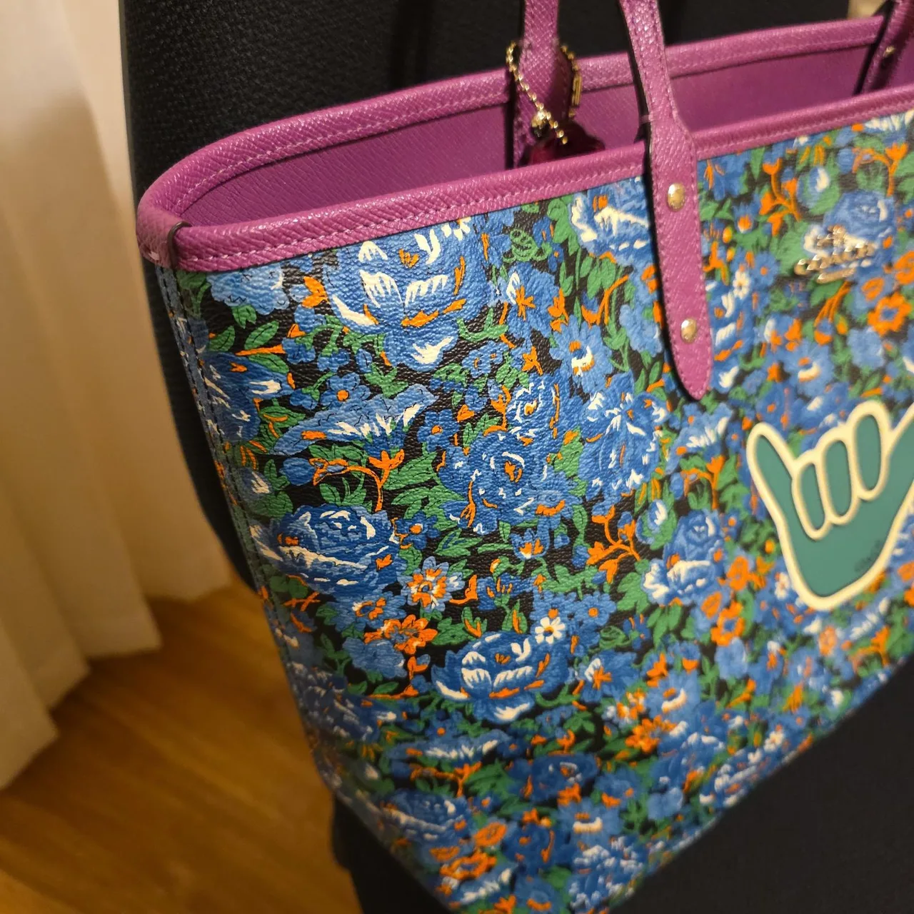 Coach Rare Reversible Shaka City Tote — photo 10