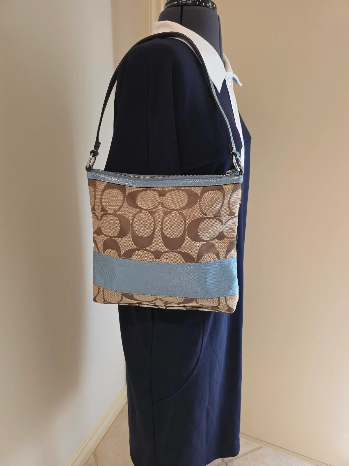 Vintage Y2K Coach Signature Stripe Crossbody Bag – photo 2