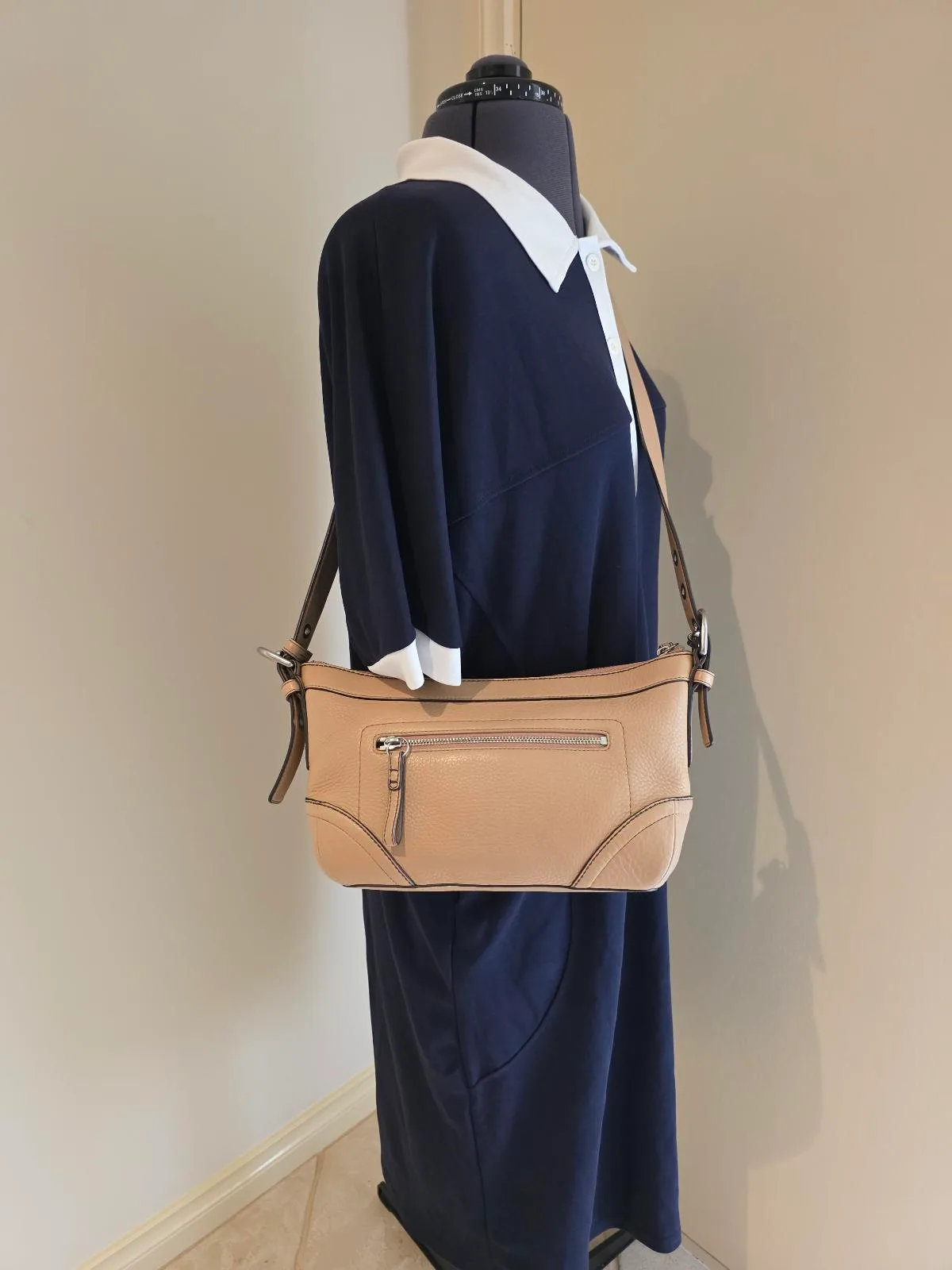 EXCELLENT CONDITION Vintage Coach Madison East/West Convertible Hobo Bag – photo 3