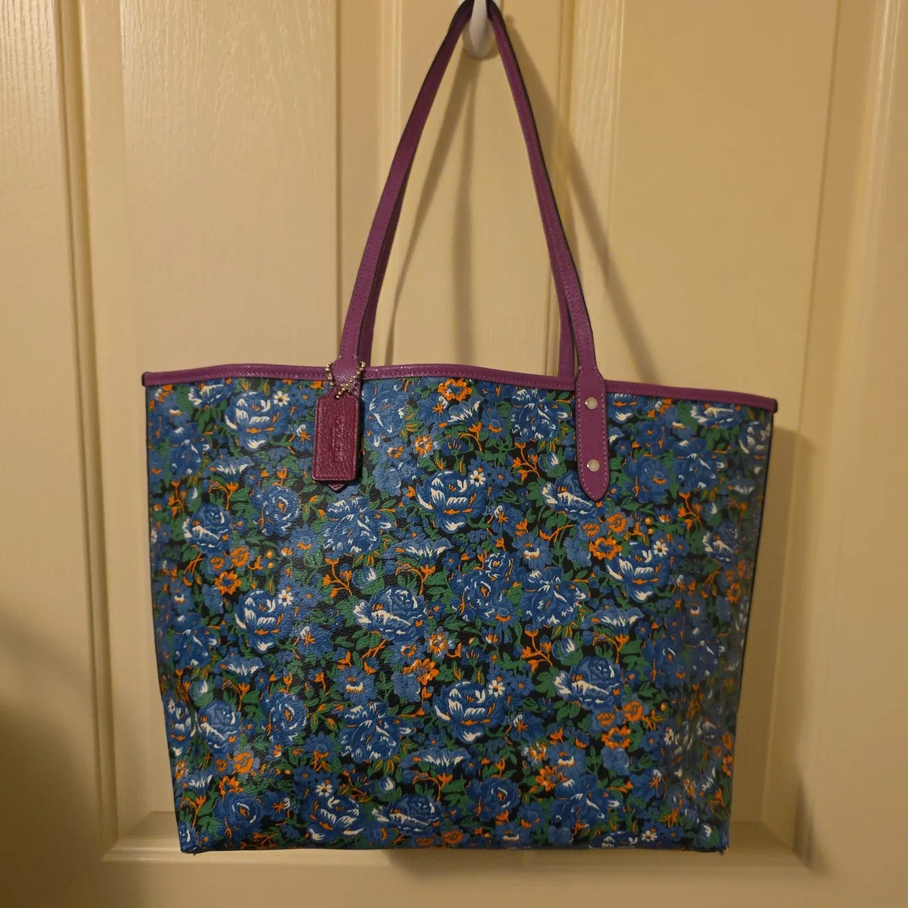 Coach Rare Reversible Shaka City Tote — photo 3