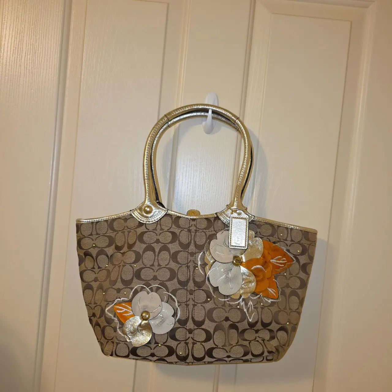 Vintage Coach Bleecker Floral Signature Appliqué Tote Bag – photo 6