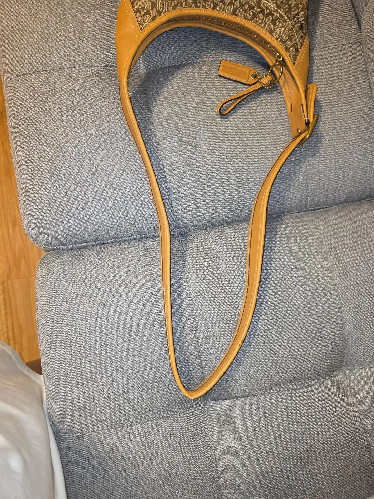 Vintage Coach Signature Canvas Hobo Shoulder Bag – photo 6