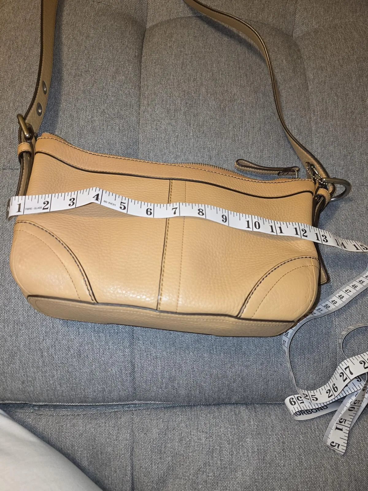 EXCELLENT CONDITION Vintage Coach Madison East/West Convertible Hobo Bag – photo 7