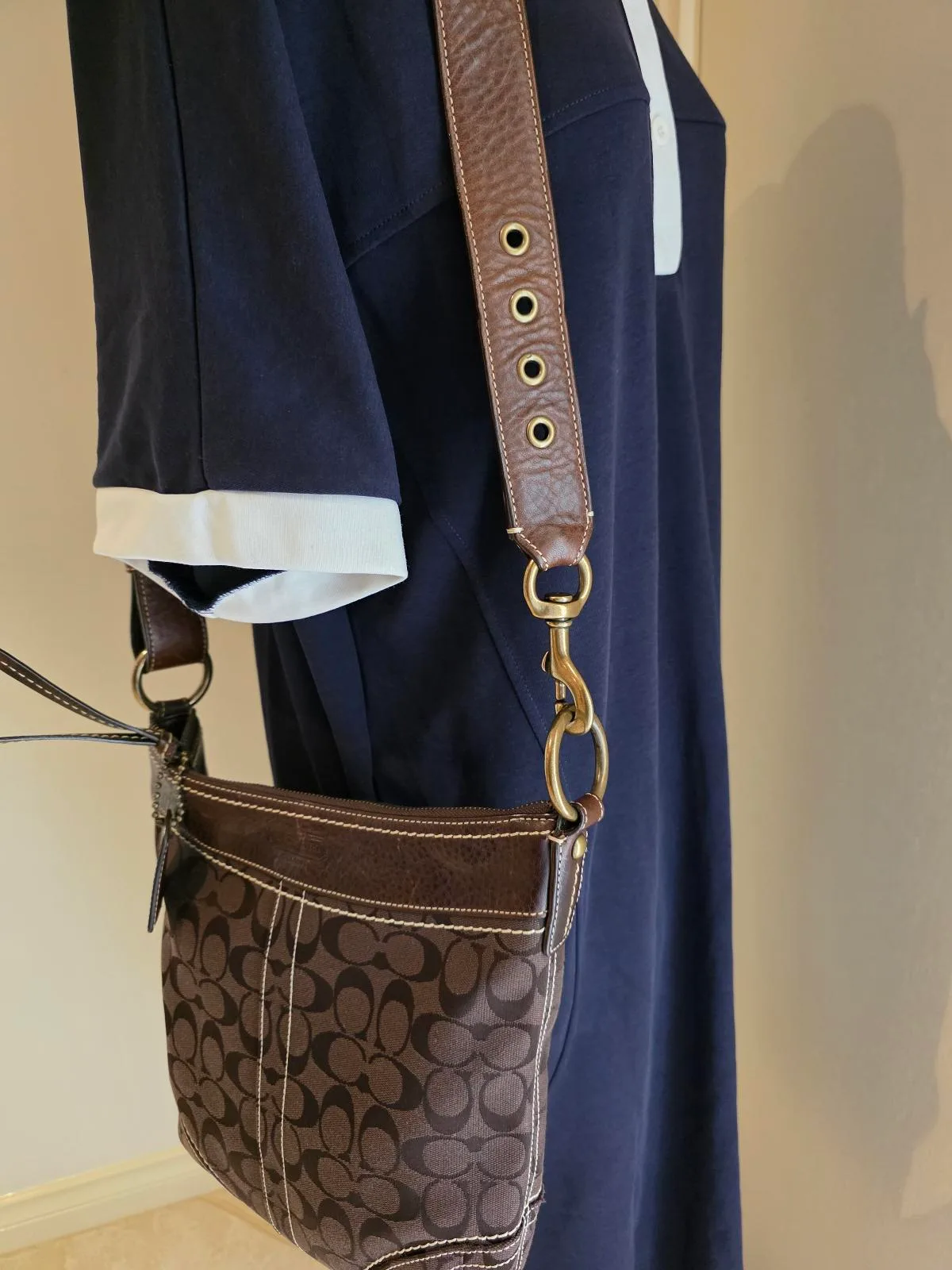 Vintage Coach Signature Legacy Convertible Bucket Duffel Crossbody – photo 3