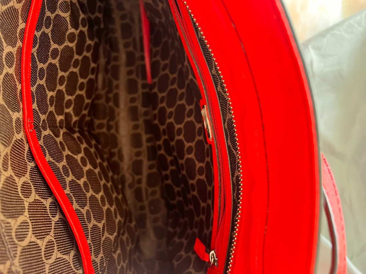Red leather oroton bag — photo 3