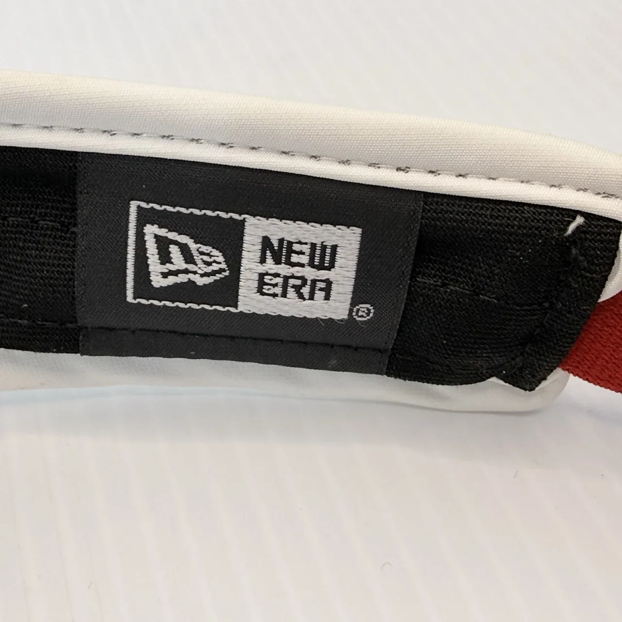 VTG Sydney Swans New Era Adjustable Visor Cap Red White Embroidered AFL Fan Gear — photo 9