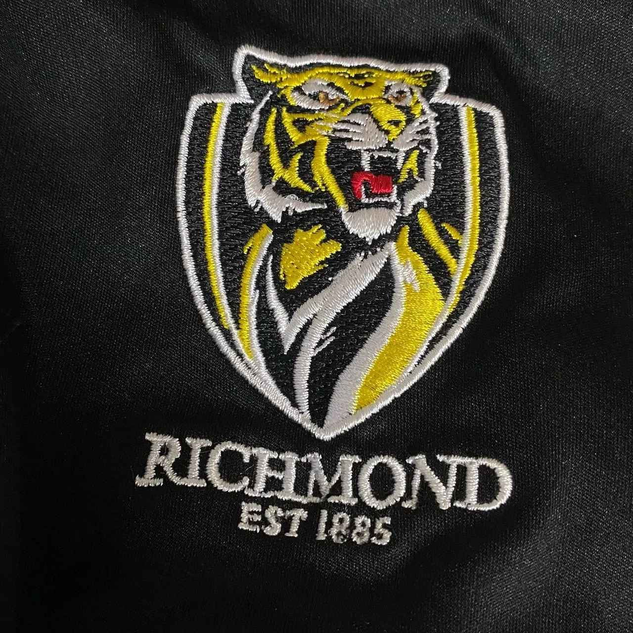 Richmond Tigers AFL Puma Polo Shirt Jeep NIB Mens Size L Black Yellow — photo 4