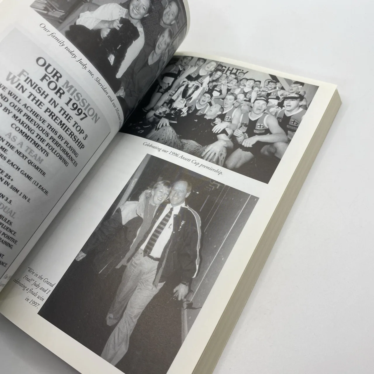 Sacked Coach: Life, Football, Death by Stan Alves Col Davies AFL St Kilda Book — photo 4