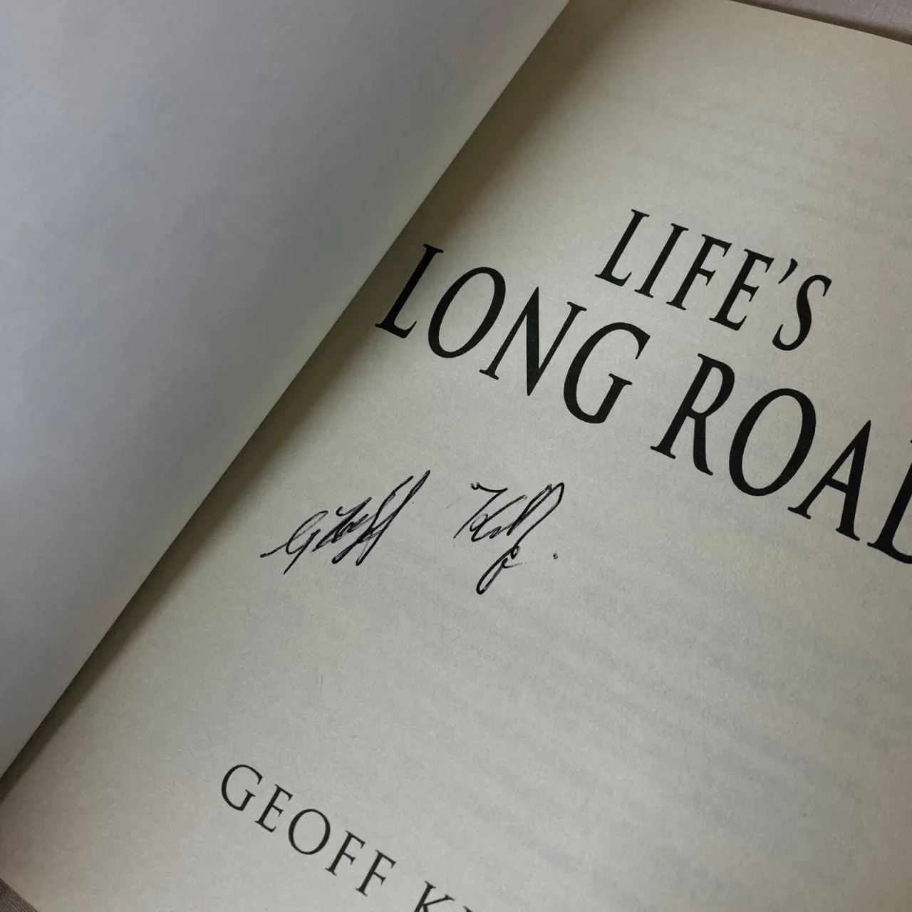 Lifes Long Road Geoff Kelly Signed Paperback Book 2017 First Edition Outback His — photo 4